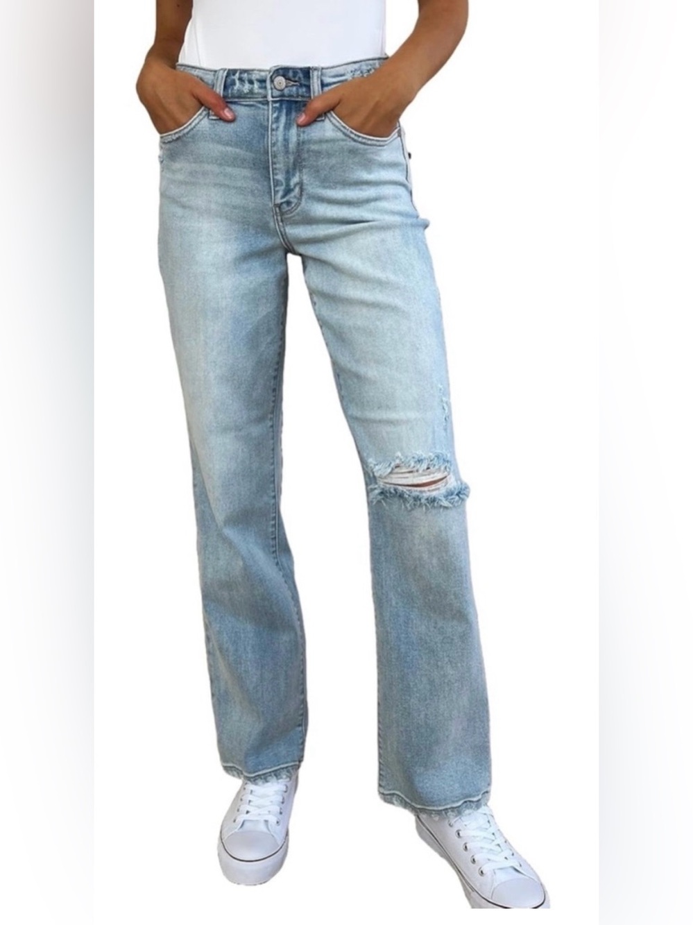 Judy Blue NWT Light Wash High Rise Distressed Straight Leg Jeans Sz 11/30